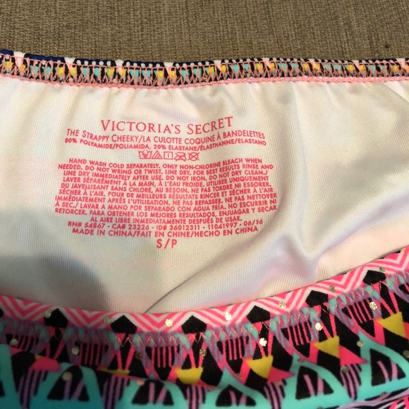 Victoria secret swim bottoms - Picture 7 of 7